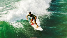 360直播-法甲俱乐部经营模式解析：盈利结构与资源分配探讨